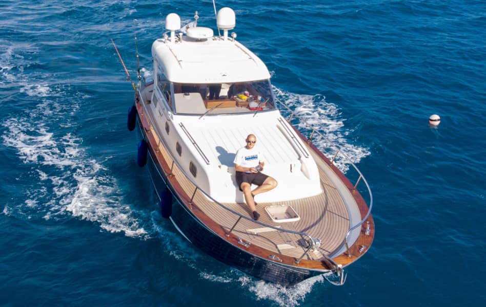Apreamare 38 вид сверху